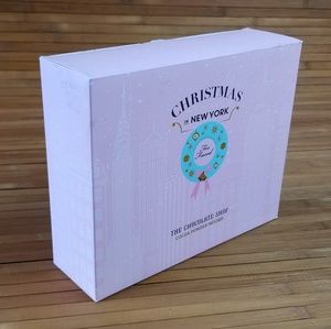 Too Faced eyeshadow palette Christmas in New York